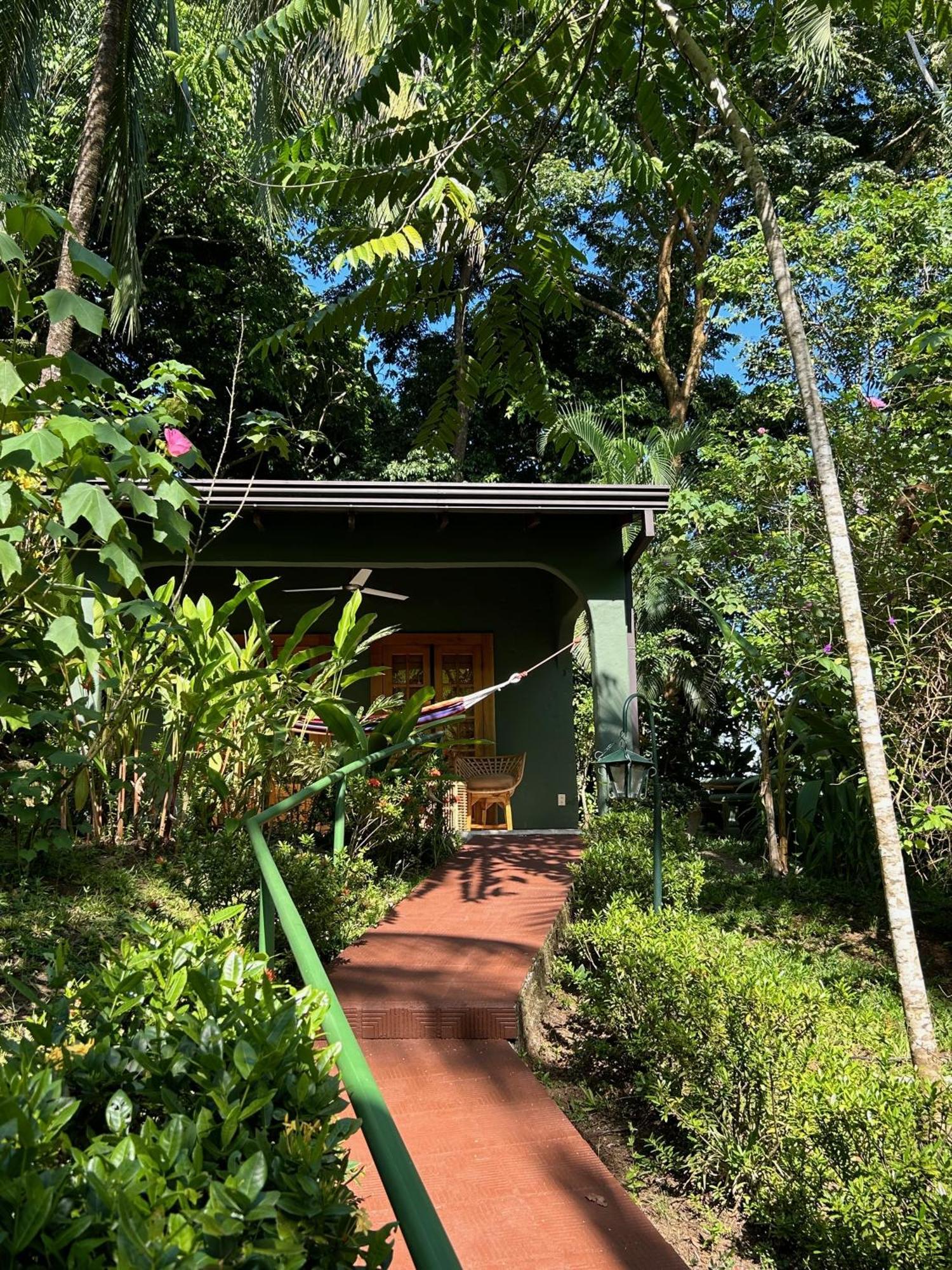 The Falls At Manuel Antonio Exterior photo
